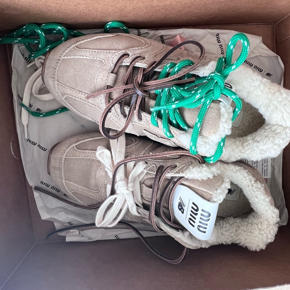 Miu Miu  Fur Beige Sneakers with Green and White  Brown Laces Authentic Sz 37 - Picture 2 of 11